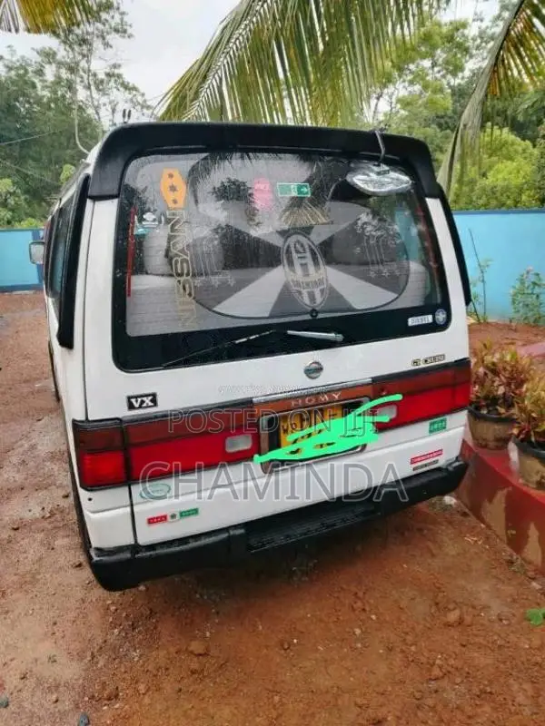 Nissan Caravan 2003 Van (Used)
