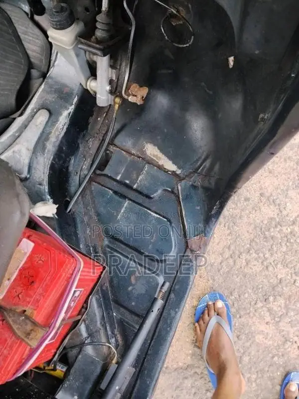 Bajaj 4 Stroke 2011 Three Wheel (Used)