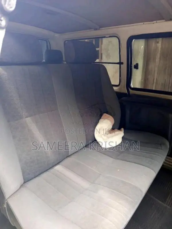 Nissan Vanette 1993 Van (Used)