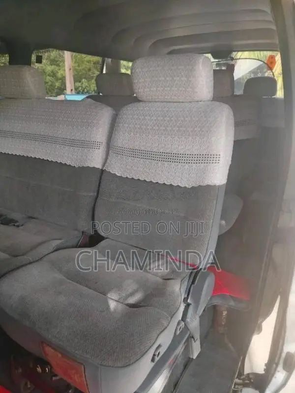 Nissan Caravan 2003 Van (Used)