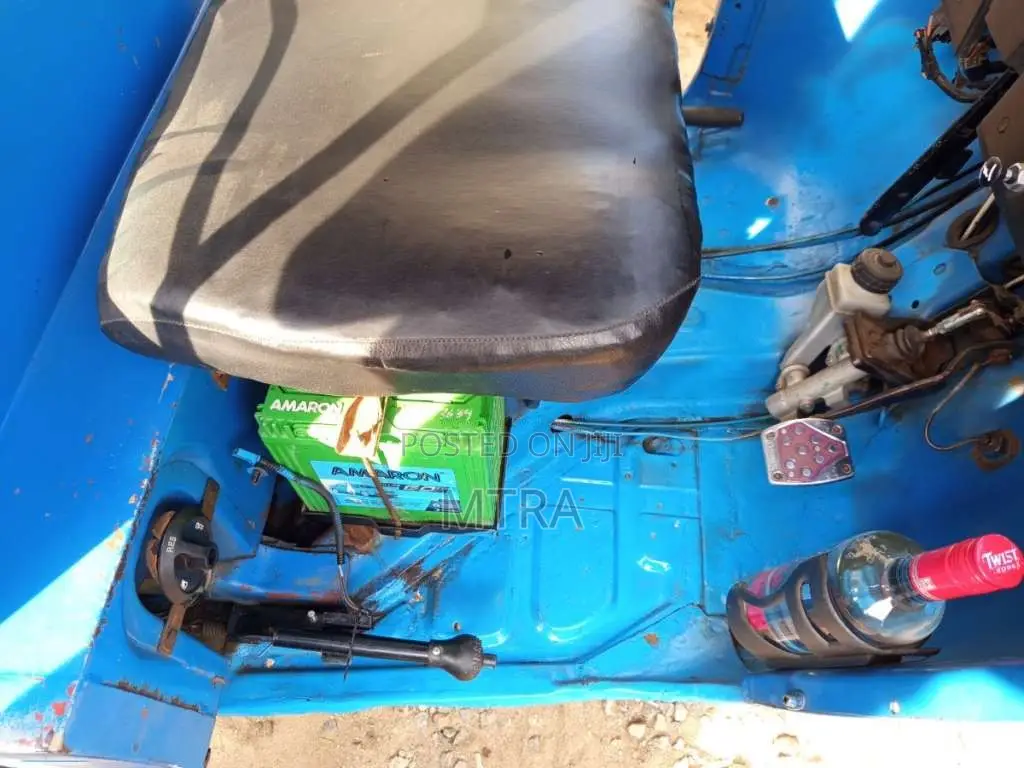 Bajaj RE 205 2013 Three Wheel (Used)