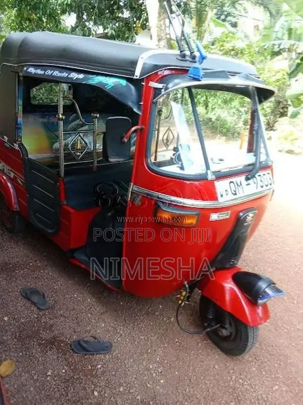 Bajaj 4 Stroke 2007 Three Wheel (Used)