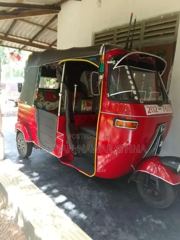 Bajaj RE 1990 Three Wheel (Used)