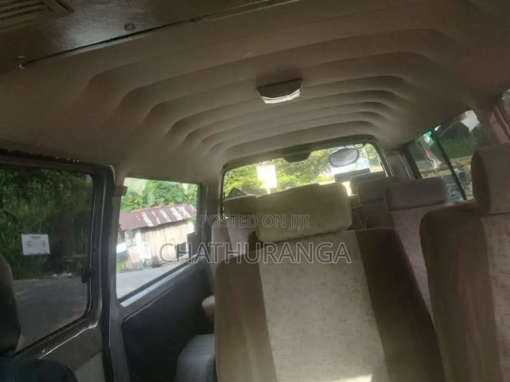 Nissan Caravan 1993 Van (Used)