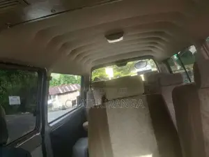 Nissan Caravan 1993 Van (Used)