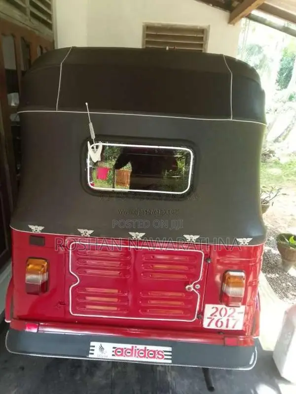 Bajaj RE 1990 Three Wheel (Used)