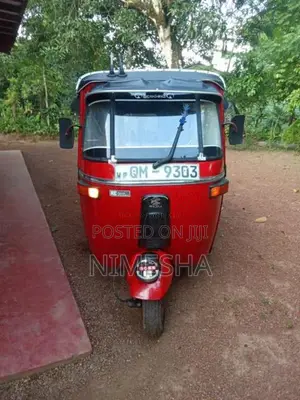 Bajaj 4 Stroke 2007 Three Wheel (Used)