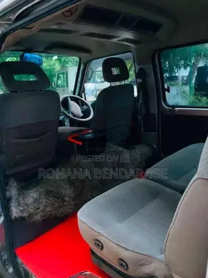 Nissan Caravan 1999 Van (Used)