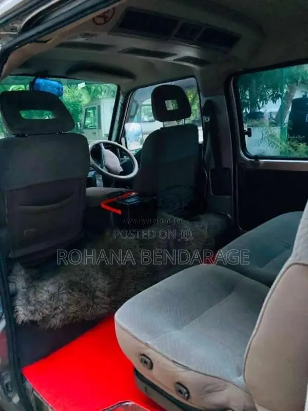 Nissan Caravan 1999 Van (Used)