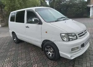 Toyota Noah Kr42 2001 Van (Used)
