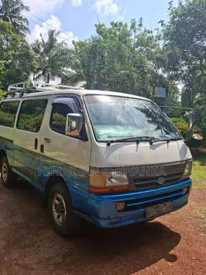 Toyota Dolphin 1993 Van (Used)