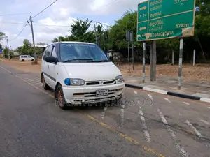 Nissan Serena VX 1994 Van (Used)