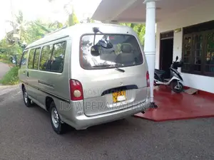 Hyundai H100 2005 Van (Used)