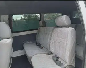 Toyota Noah Kr42 2001 Van (Used)