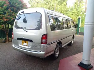 Hyundai H100 2005 Van (Used)