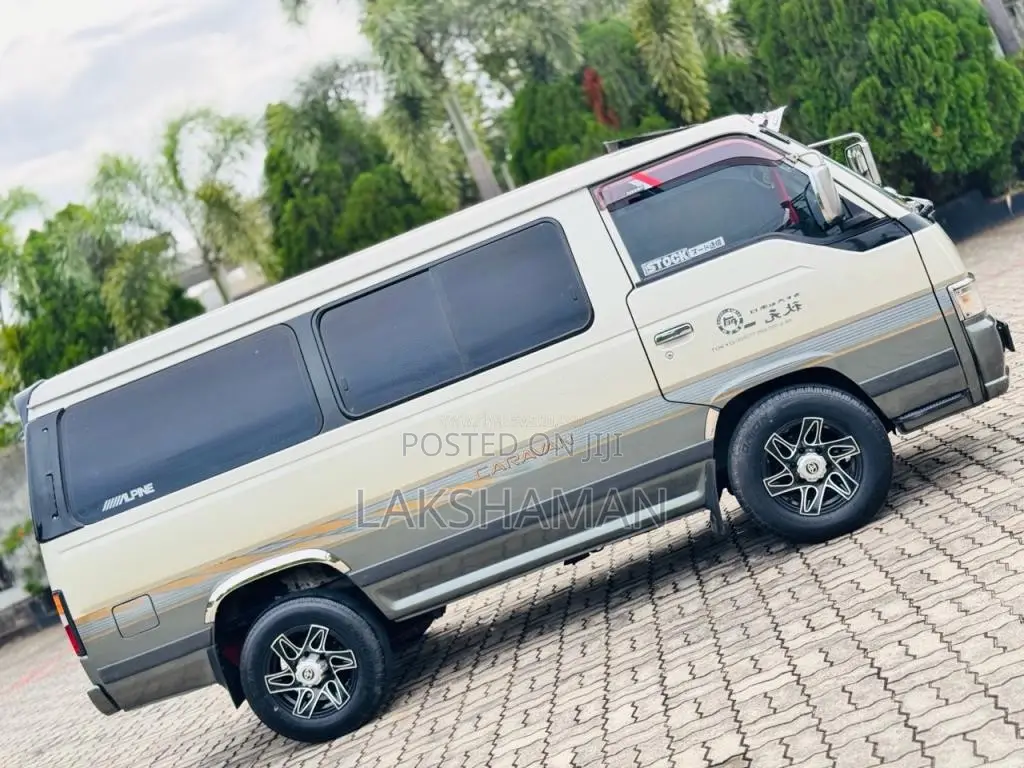 Nissan Caravan GLL 2000 Van (Used)