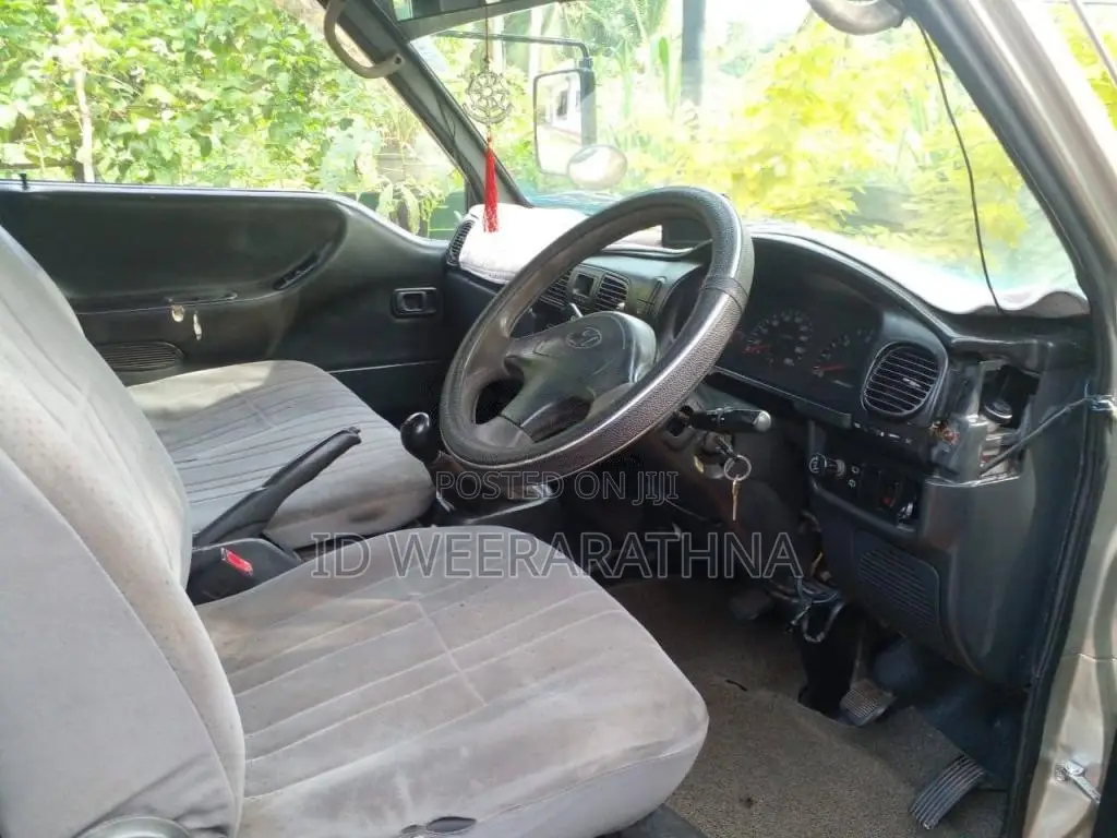 Hyundai H100 2005 Van (Used)
