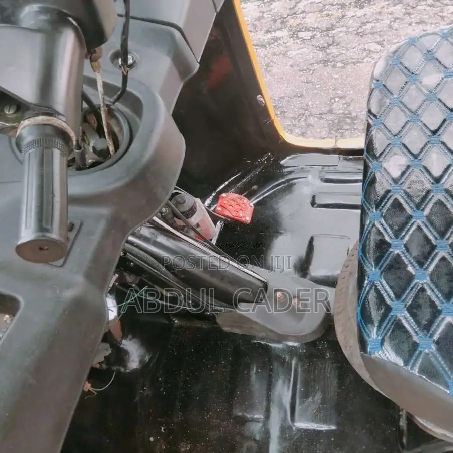TVS King 2012 Three Wheel (Used)
