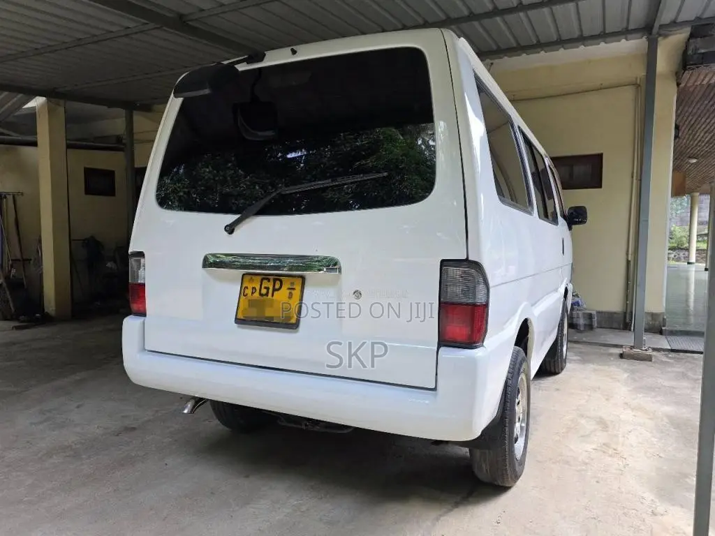 Nissan Vanette 2002 Van (Used)