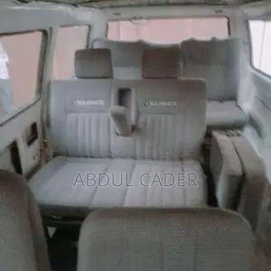 Mitsubishi L300 1989 Van (Used)