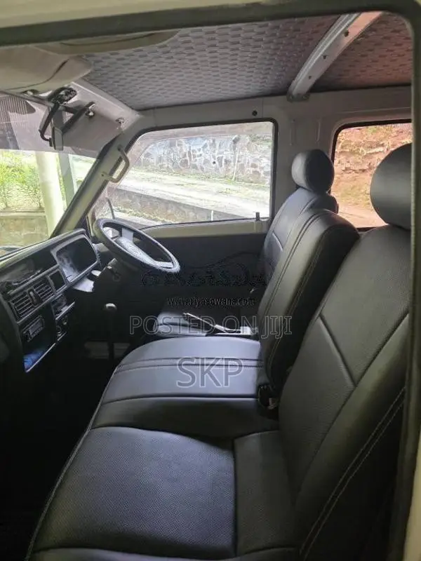 Nissan Vanette 2002 Van (Used)