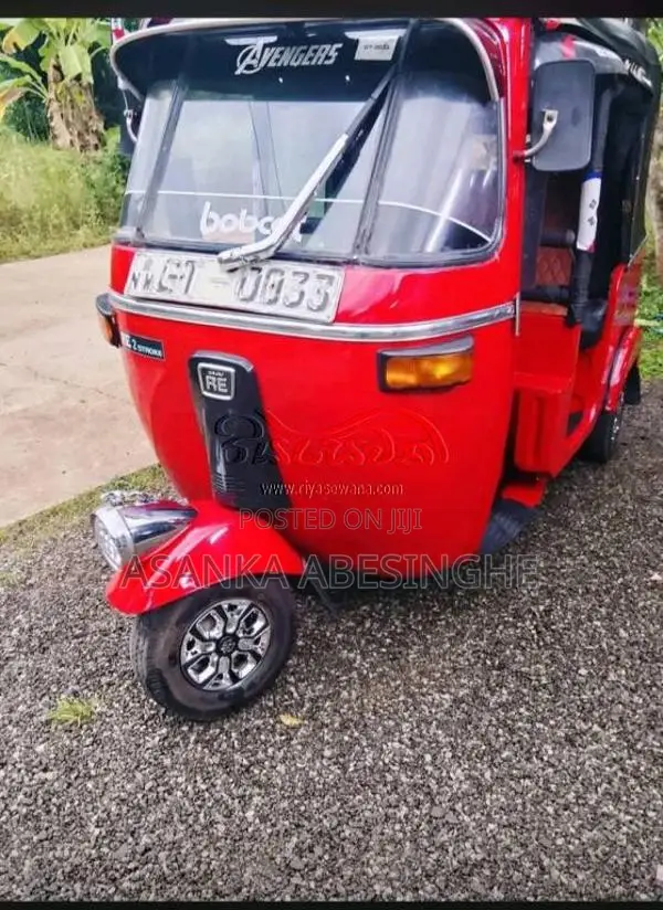 Bajaj RE 2 Stroke 2002 Three Wheel (Used)