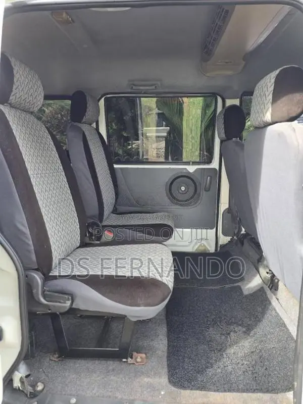 Micro Mpv 2015 Van (Used)
