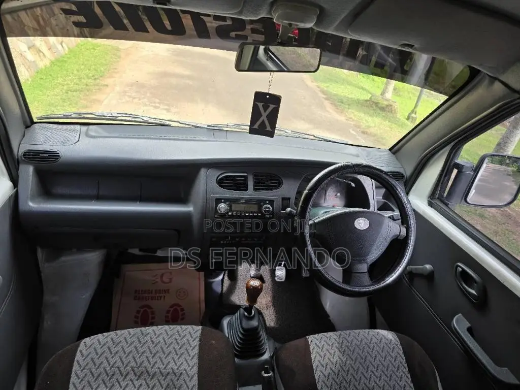 Micro Mpv 2015 Van (Used)