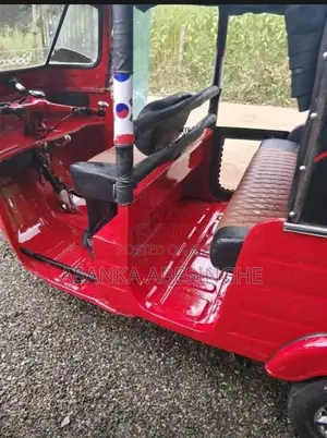 Bajaj RE 2 Stroke 2002 Three Wheel (Used)