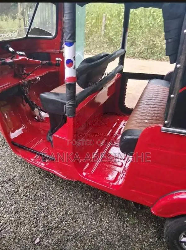 Bajaj RE 2 Stroke 2002 Three Wheel (Used)