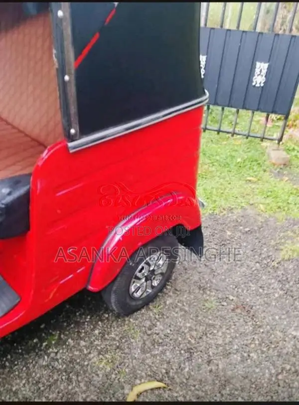 Bajaj RE 2 Stroke 2002 Three Wheel (Used)
