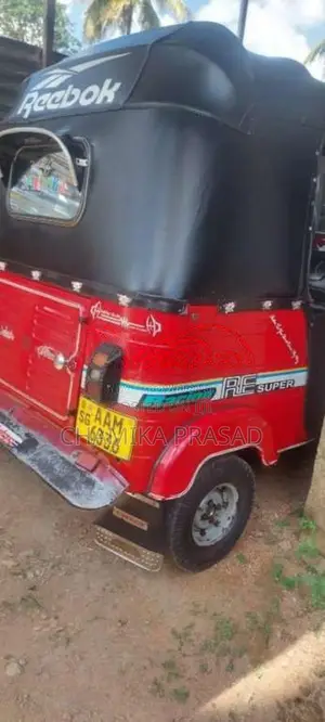 Bajaj 4 Stroke 2013 Three Wheel (Used)