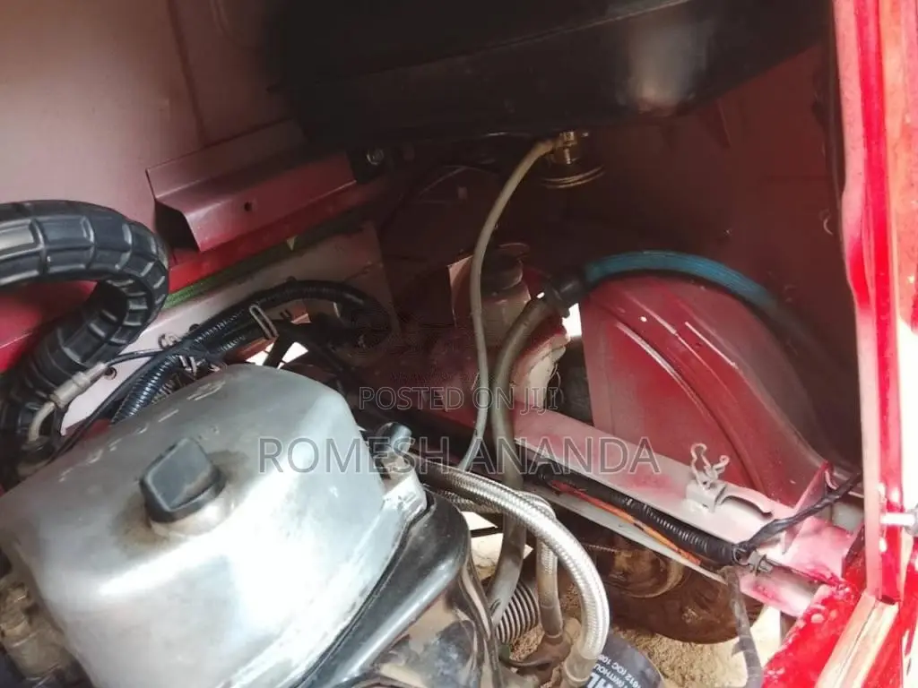 Bajaj 4 stroke 2014 Three Wheel (Used)