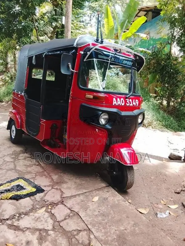 Bajaj 4 stroke 2014 Three Wheel (Used)