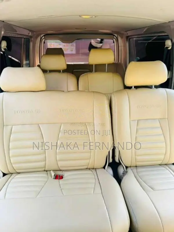 Toyota KDH 2016 Van (Used)