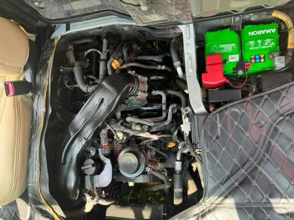 Toyota KDH 2016 Van (Used)