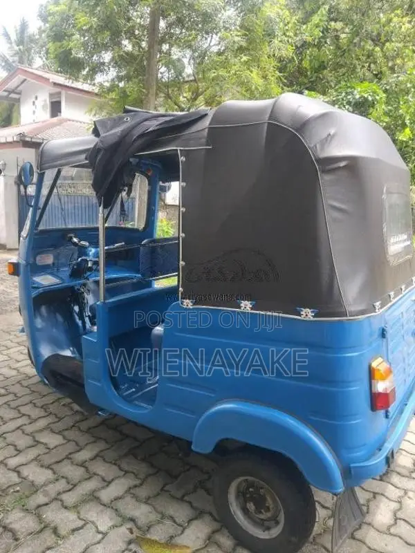 Bajaj RE 2 Stroke 2004 Three Wheel (Used)