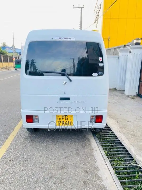 Suzuki Every 2011 Van (Used)