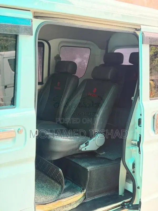 Suzuki DA17V 2016 Van (Used)