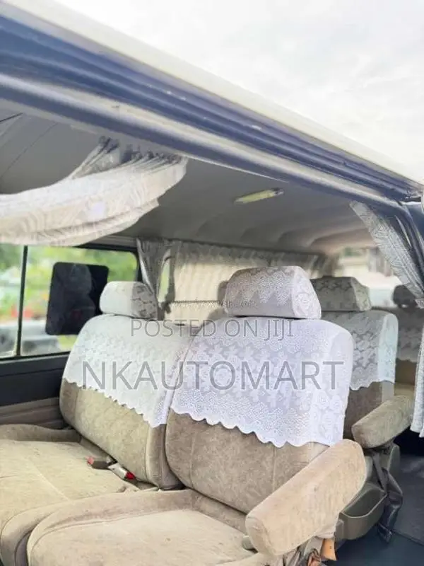 Nissan Caravan 1995 Van (Used)