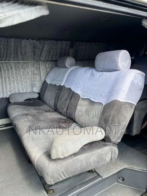 Toyota Dolphin 1999 Van (Used)