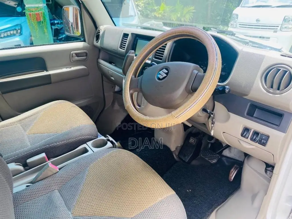 Suzuki EVERY DA64 2014 Van (Used)