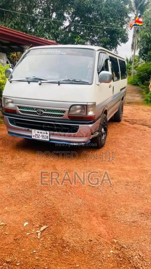 Toyota Dolphin 1994 Van (Used)
