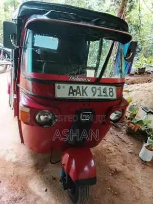 Bajaj RE 205 2013 Three Wheel (Used)