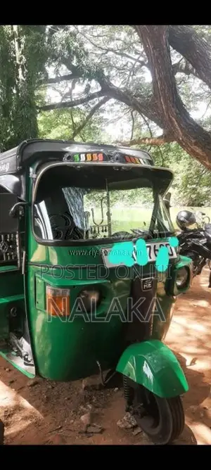 Bajaj 4 stroke 2013 Three Wheel (Used)