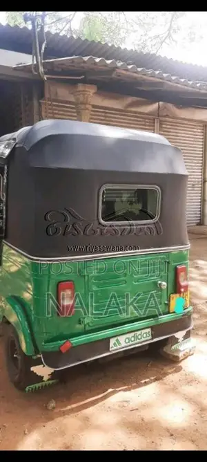 Bajaj 4 stroke 2013 Three Wheel (Used)