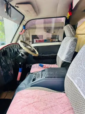 Nissan Caravan 1999 Van (Used)