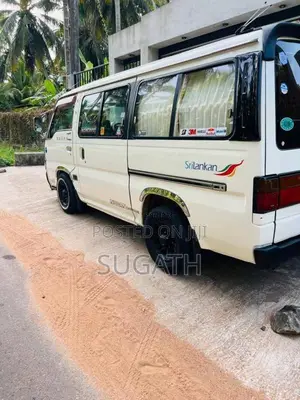 Nissan Caravan 1999 Van (Used)
