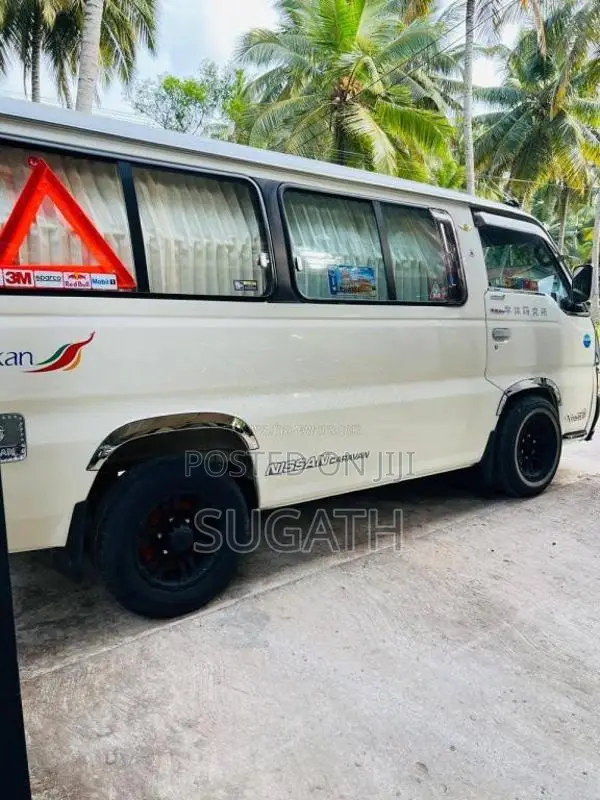 Nissan Caravan 1999 Van (Used)