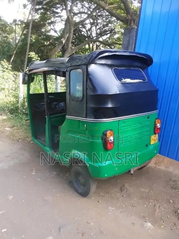 TVS KING 2010 Three Wheel (Used)